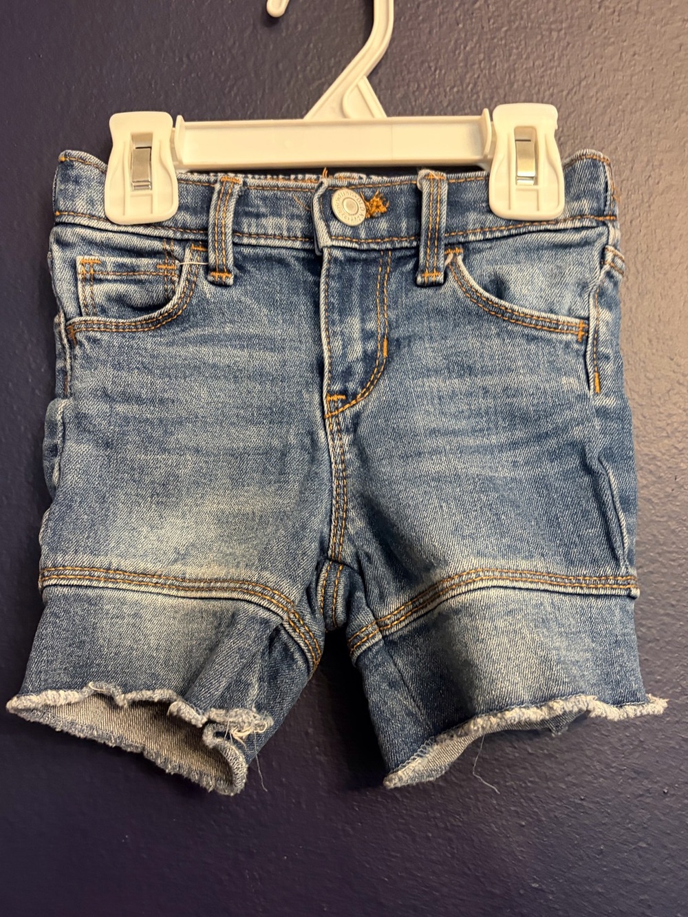 Kids old navy shorts size 12-18m